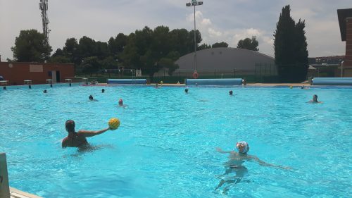 waterpolo femeni CAR piscina exterior entrenament